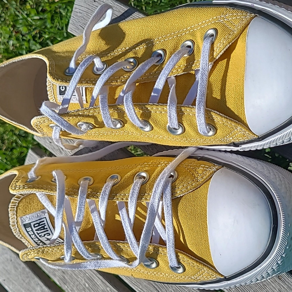 Converse All Star Yellow Platform shoes 9.5/7.5